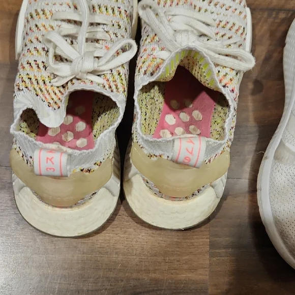 Adidas Shoe - Picture 3 of 8